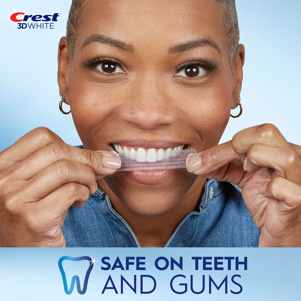 Crest 3D Whitestrips aplicación en dientes inferiores con comodidad