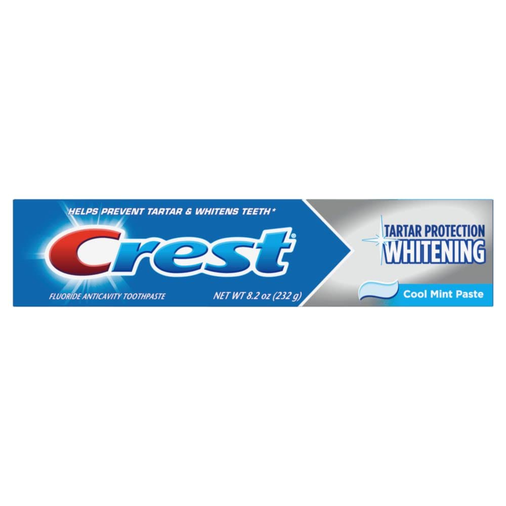 Crest primer plano de hoja de menta representando sabor cool mint y frescura