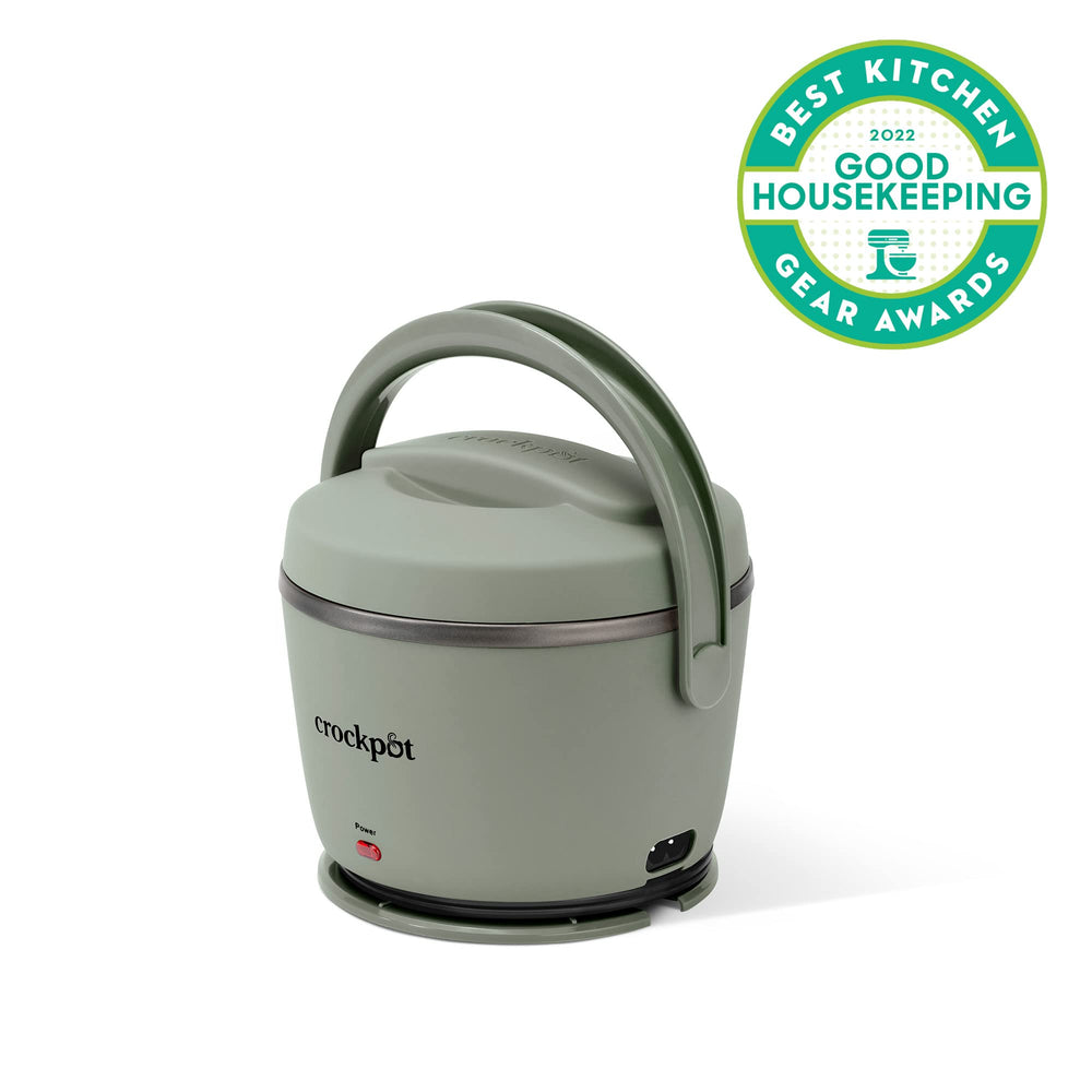 Crock-Pot en escena de oficina con comida caliente lista y aspecto elegante
