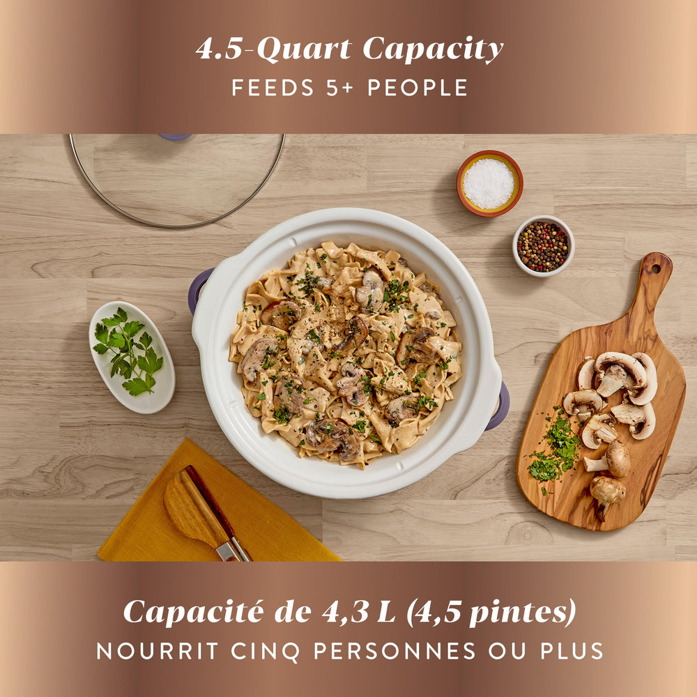 Crock-Pot Purple Potato junto a objetos para comparar tamaño útil para 5+ personas