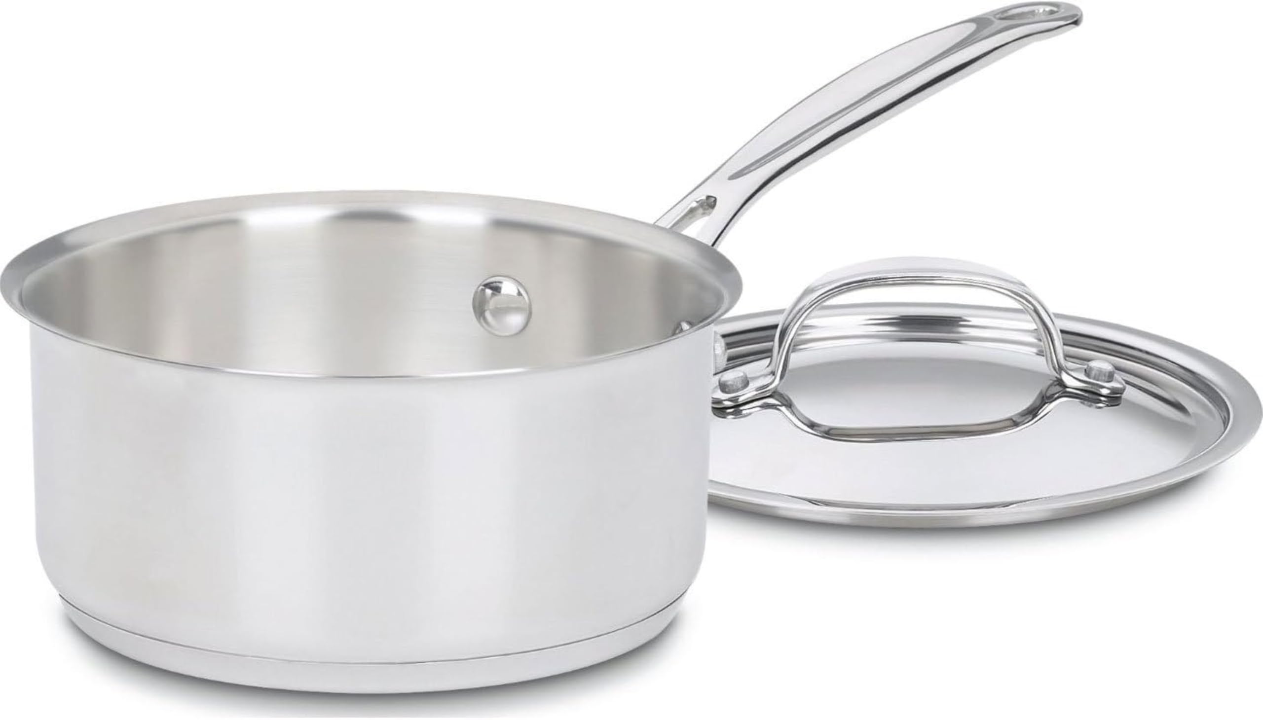 Cuisinart cazo frontal con tapa mostrando diseño clásico y acabado espejo