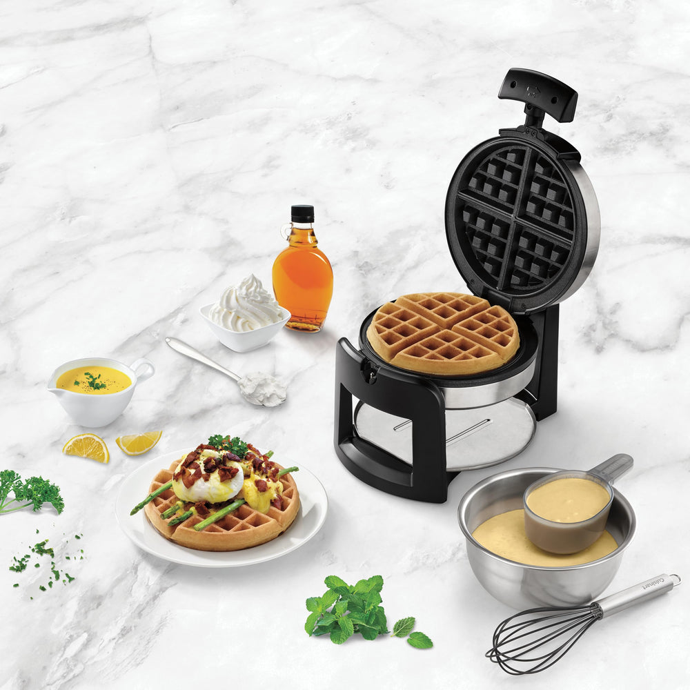 Cuisinart primer plano del gofre de 1 pulgada mostrando textura esponjosa