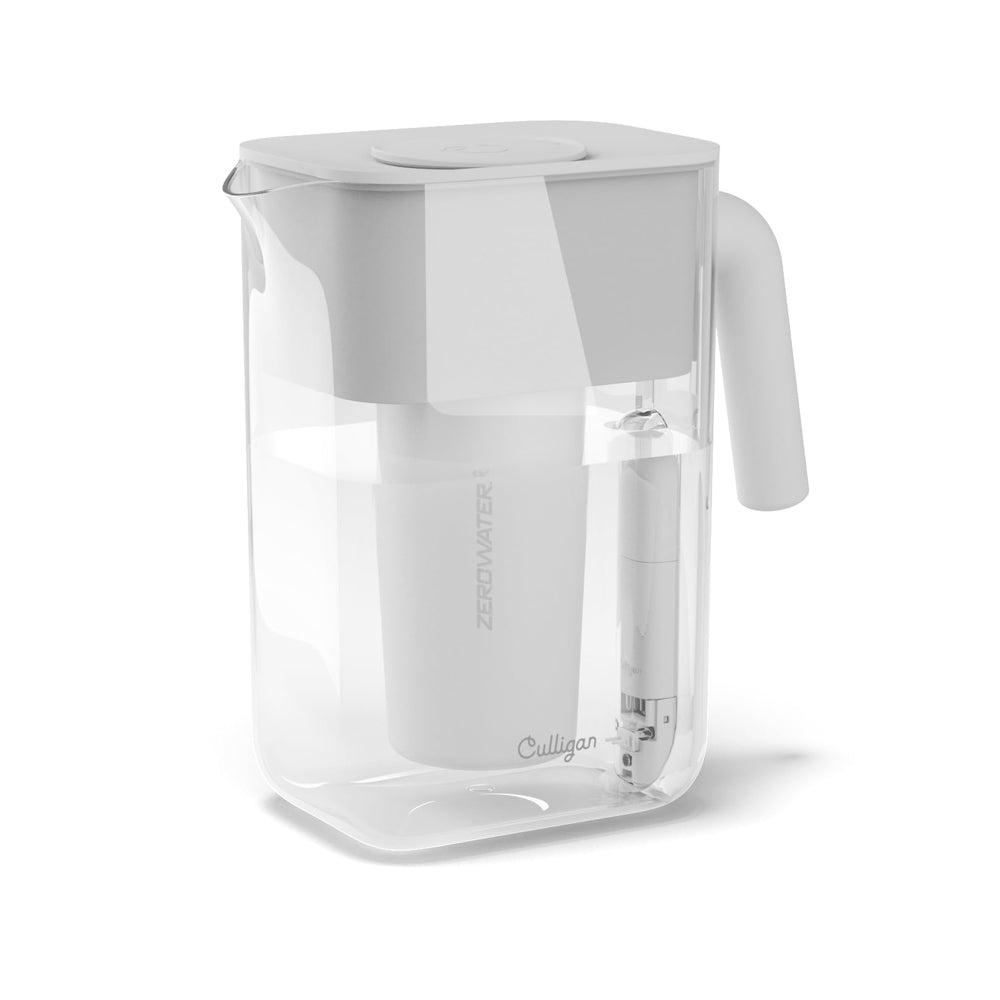 Culligan vista frontal de la jarra de 12 tazas mostrando su diseño compacto y elegante