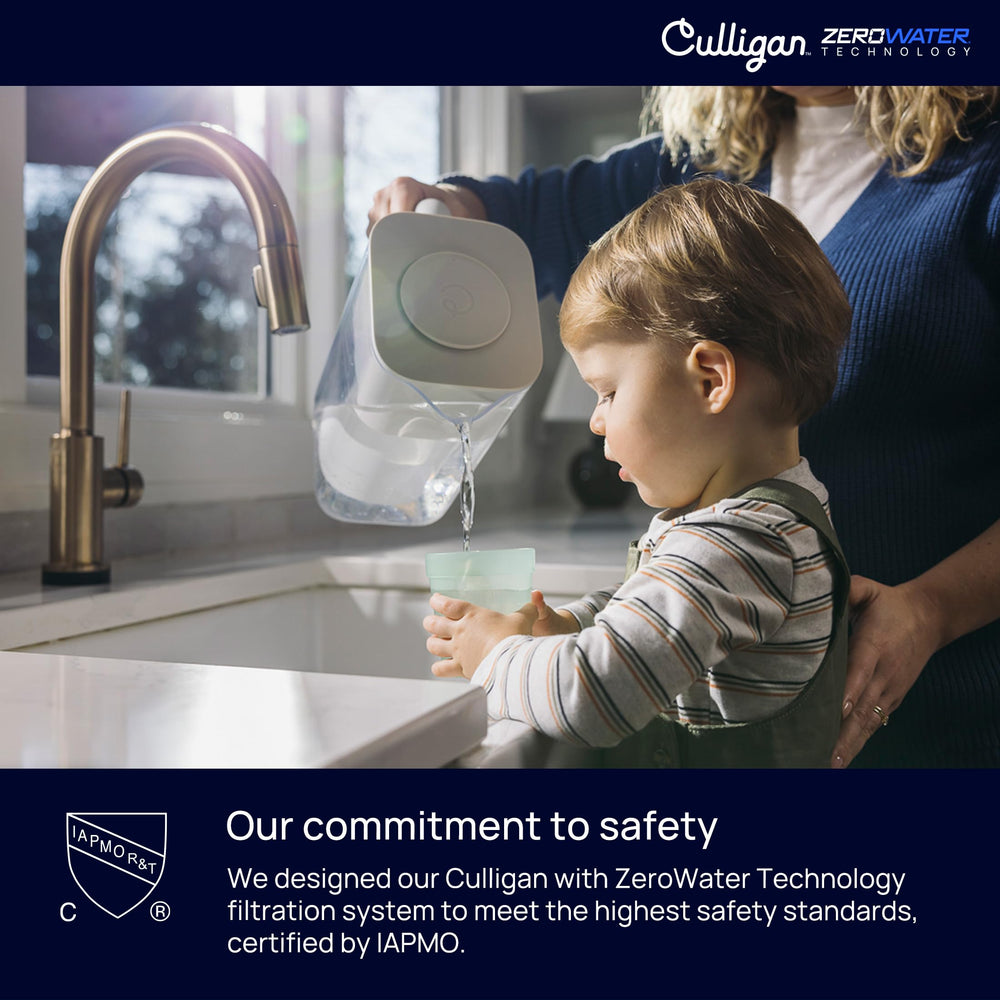 Culligan jarra en cocina, ilustrando uso cotidiano y comodidad para familias