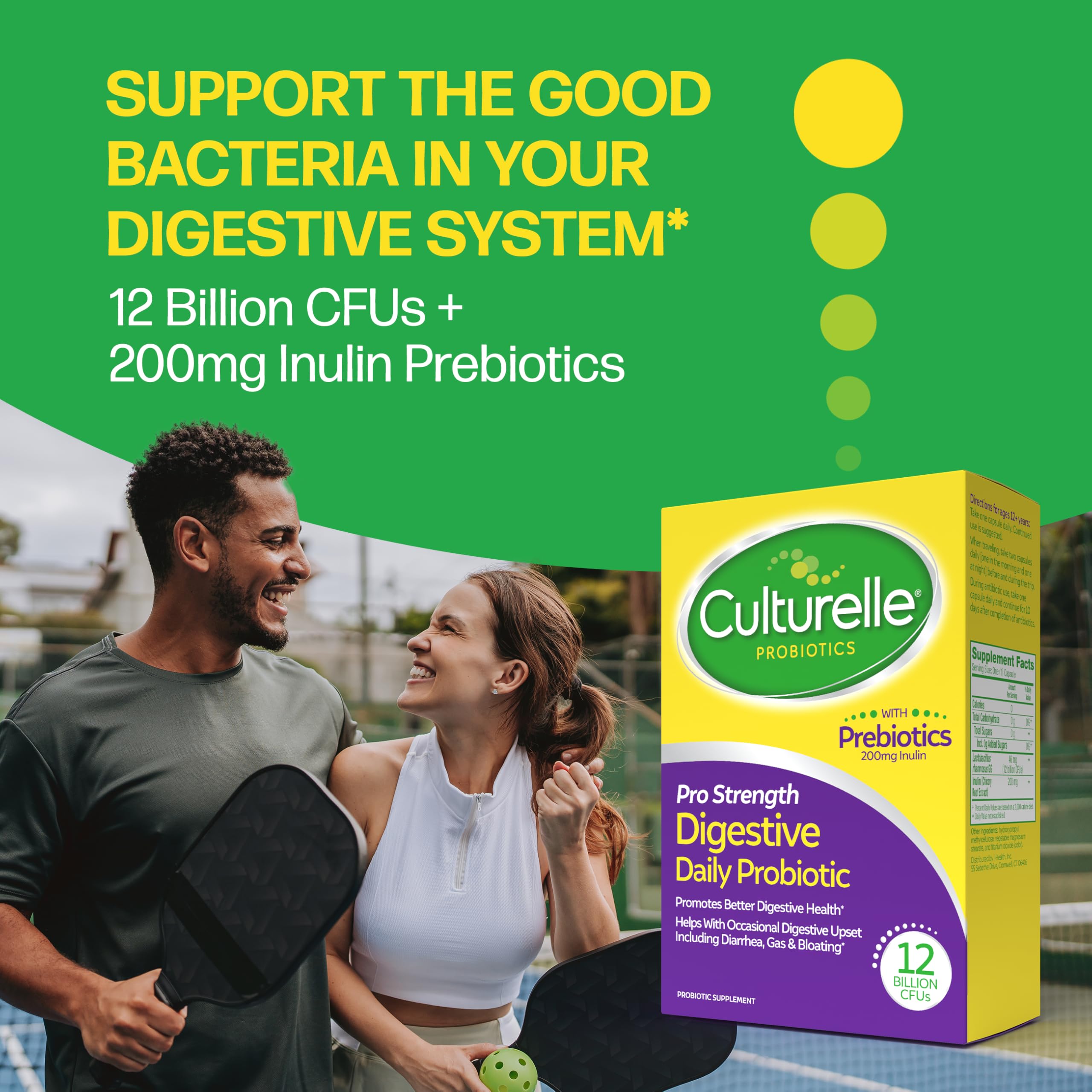 Culturelle lifestyle en cocina con persona tomando la cápsula para rutina diaria saludable