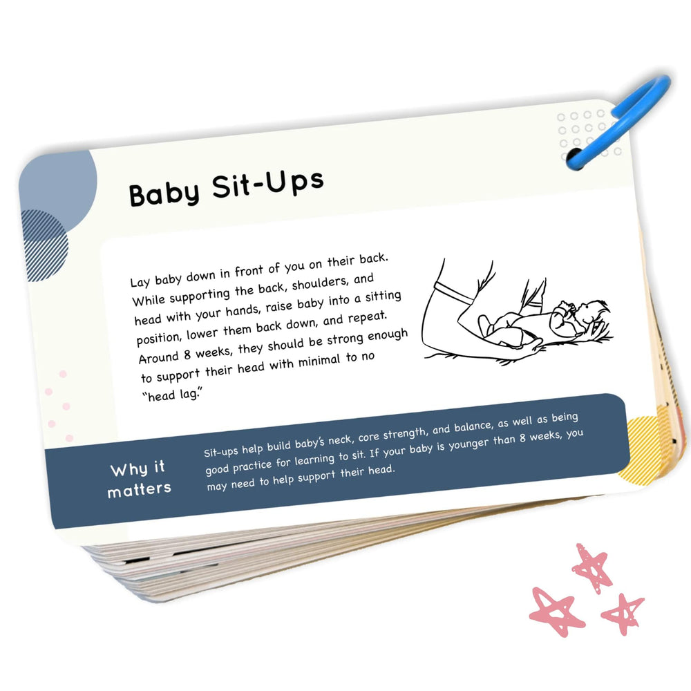 Curious Baby tarjetas en manos para comparar tamaño con palmas del adulto