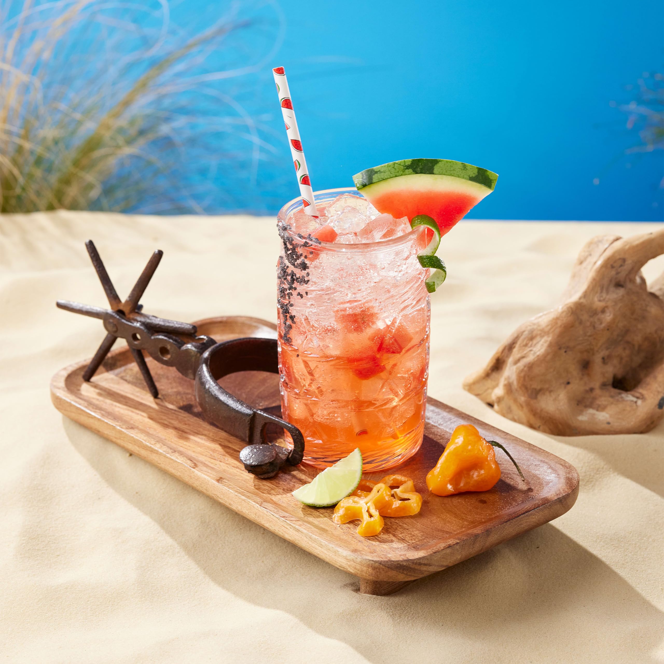 DaVinci Gourmet botella en barra de coctelería, útil para mixología creativa