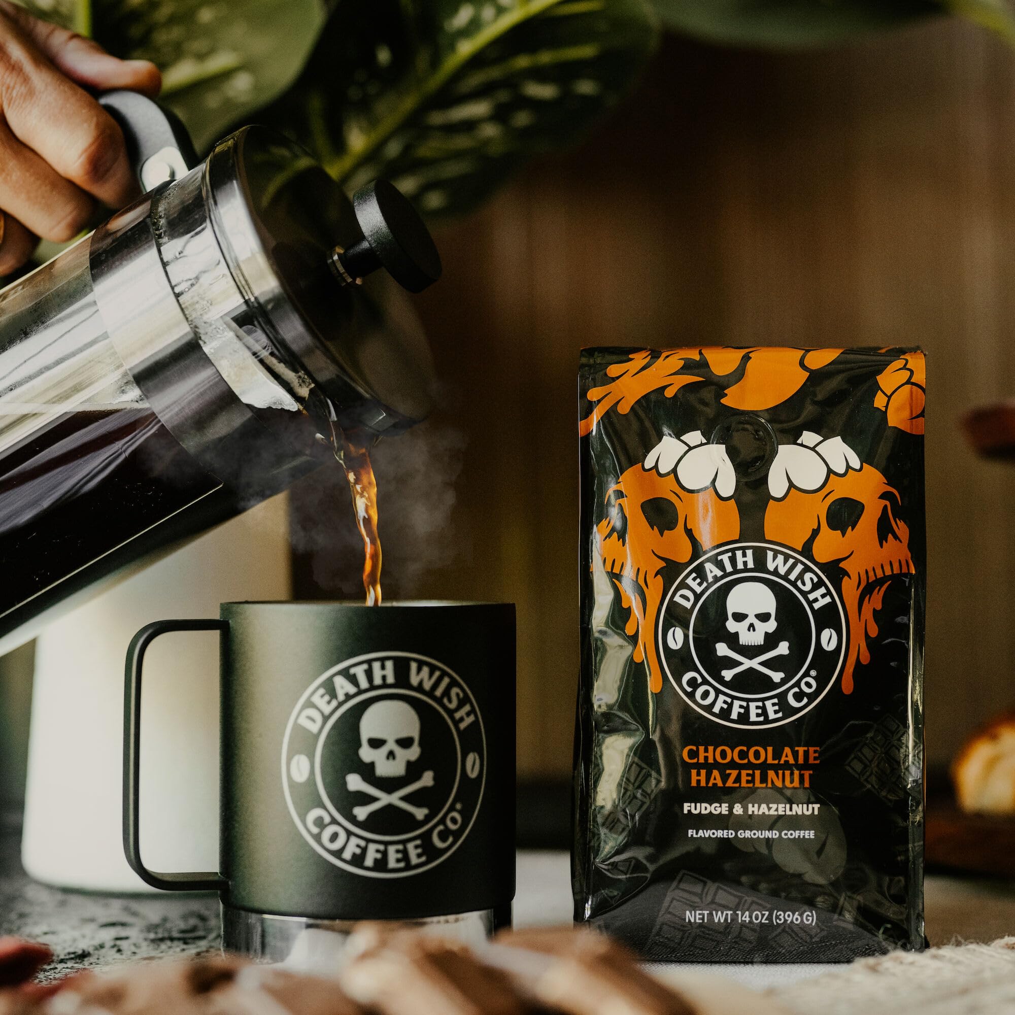 DEATH WISH COFFEE avellanas y chocolate complementan aroma