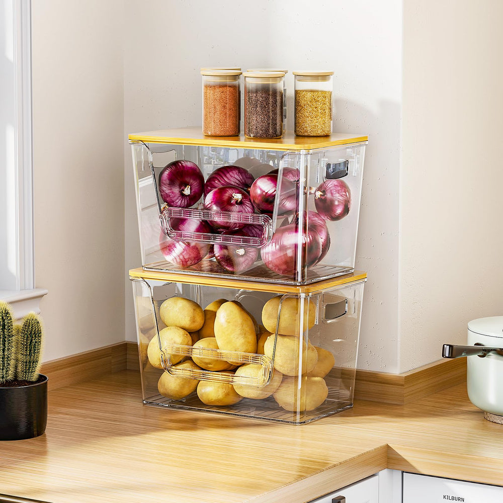 Delamu organizador junto a un vaso para comparar tamaño y capacidad