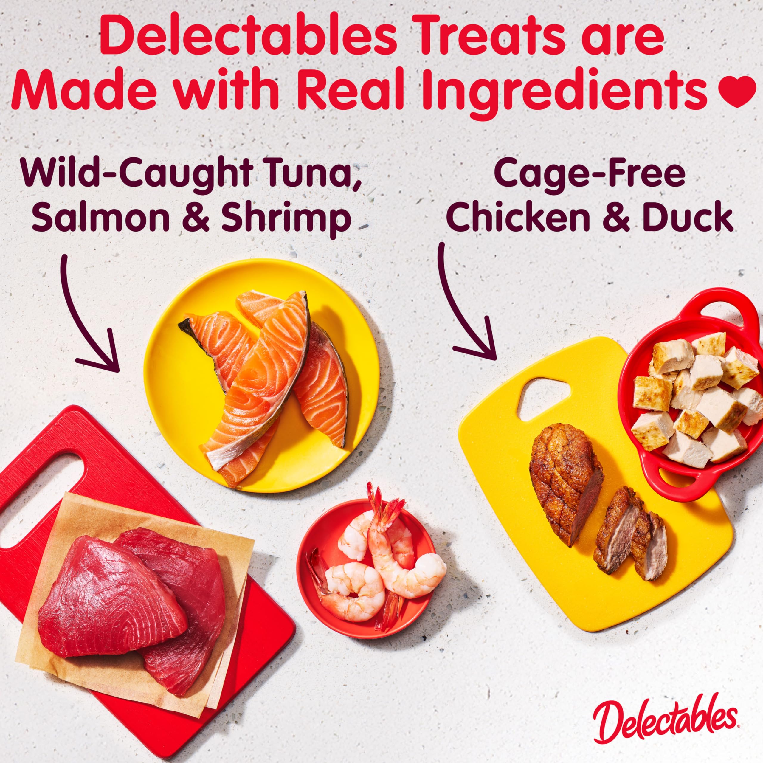 Delectables cuchara abierta con puré, muestra porción lista para dar