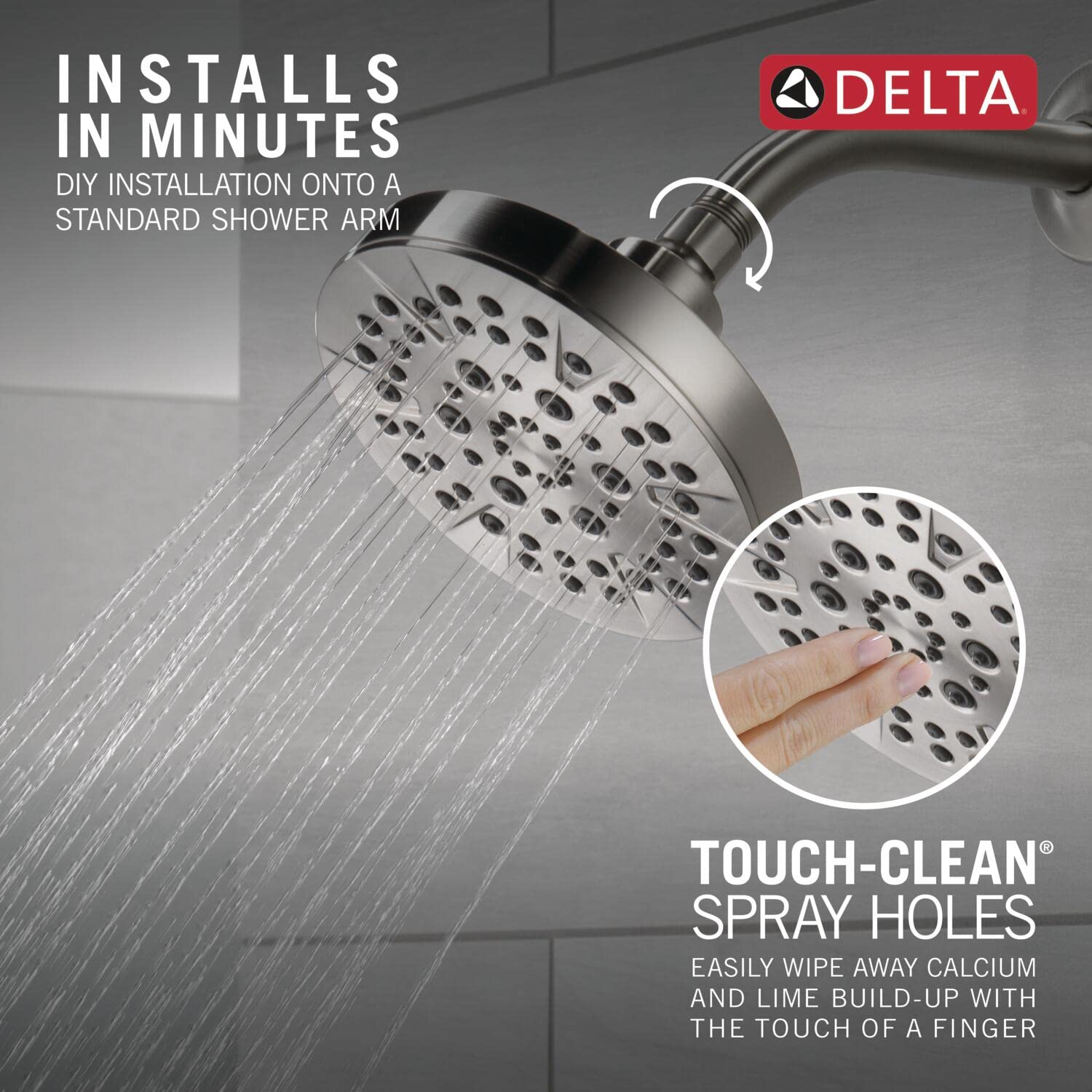 DELTA cabezal en uso con spray masaje relajante y mejor enjuague