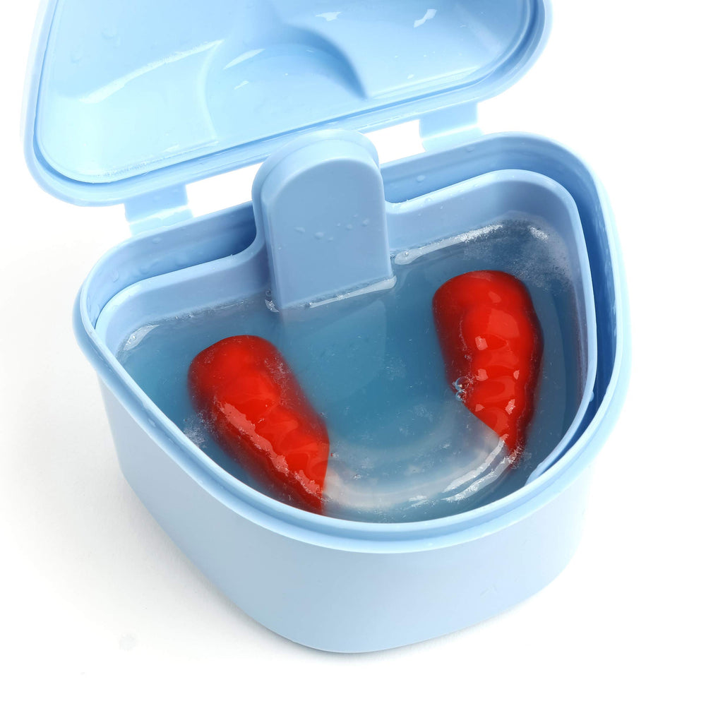 DentaSOAK preparación en vaso con solución lista y aparato en remojo, ahorro semanal