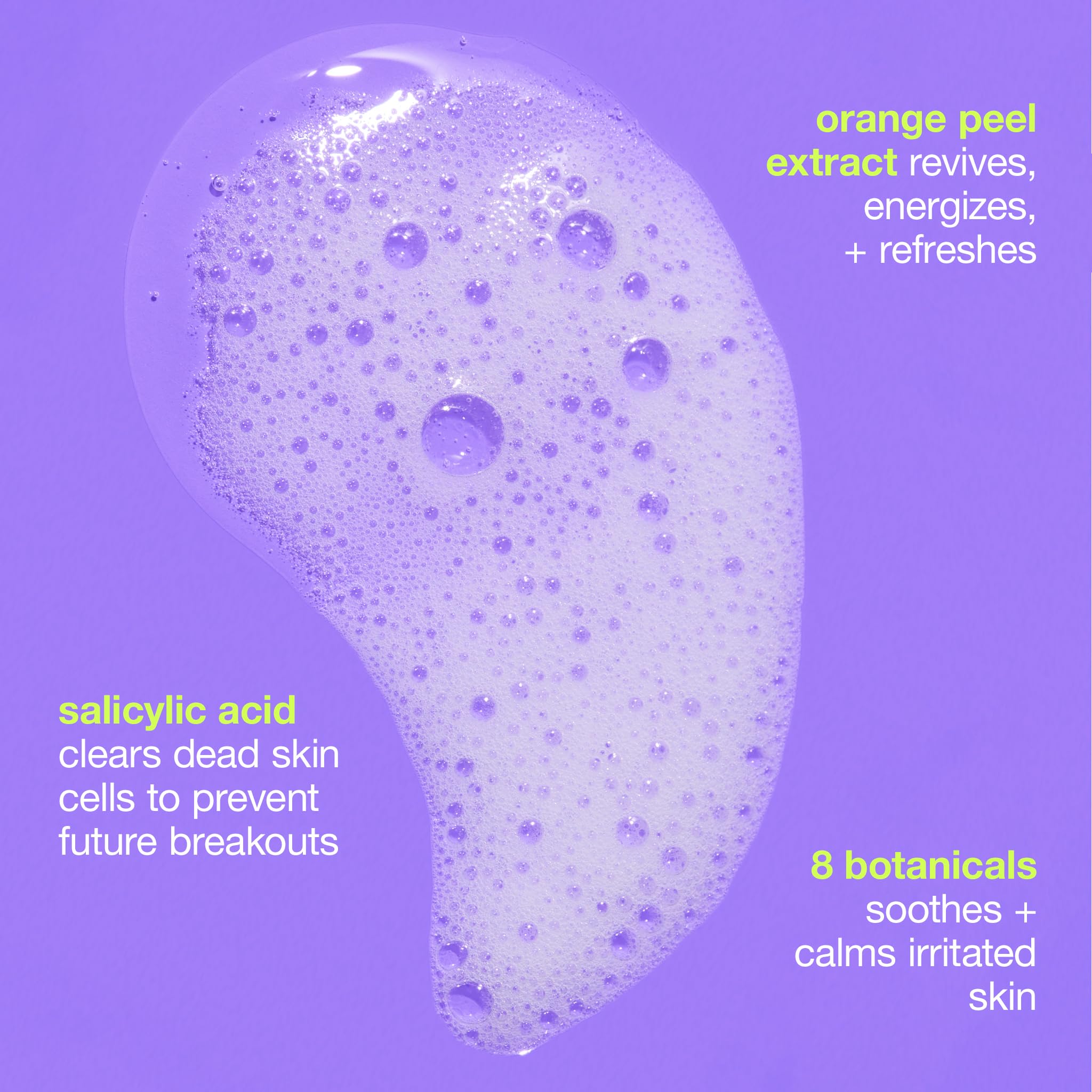 Dermalogica textura espumosa en mano indicando limpieza profunda y fácil enjuague
