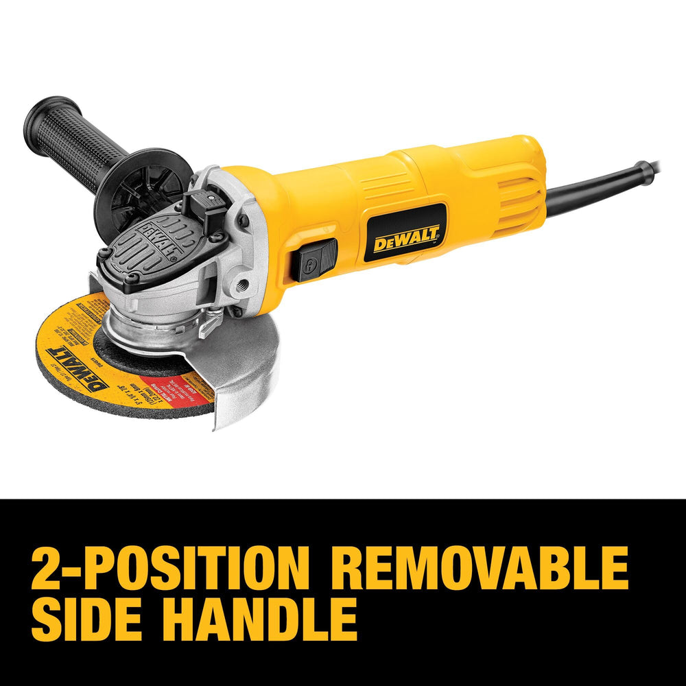 DEWALT DWE4011 comparación de tamaño que muestra portabilidad