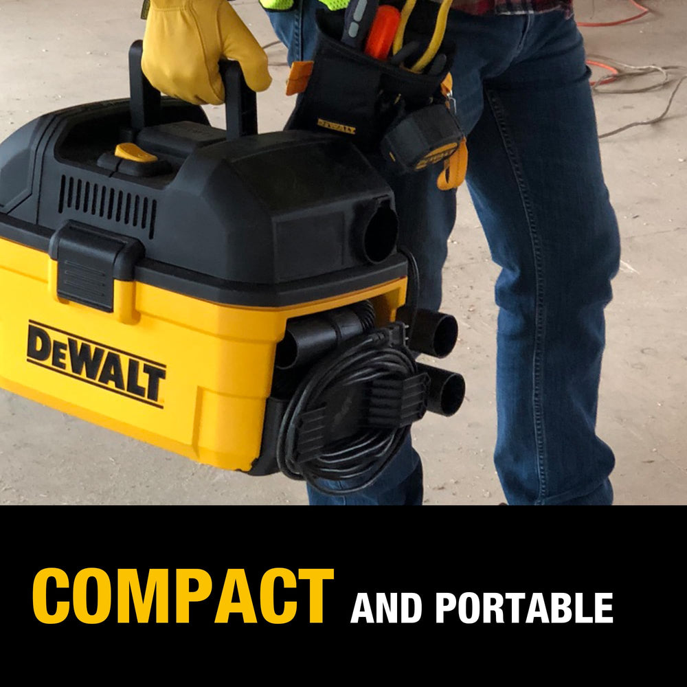 DEWALT DXV04T comparación de tamaño junto a caja de herramientas para escala