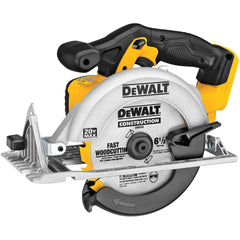 DEWALT sierra frontal mostrando la hoja para cortes precisos