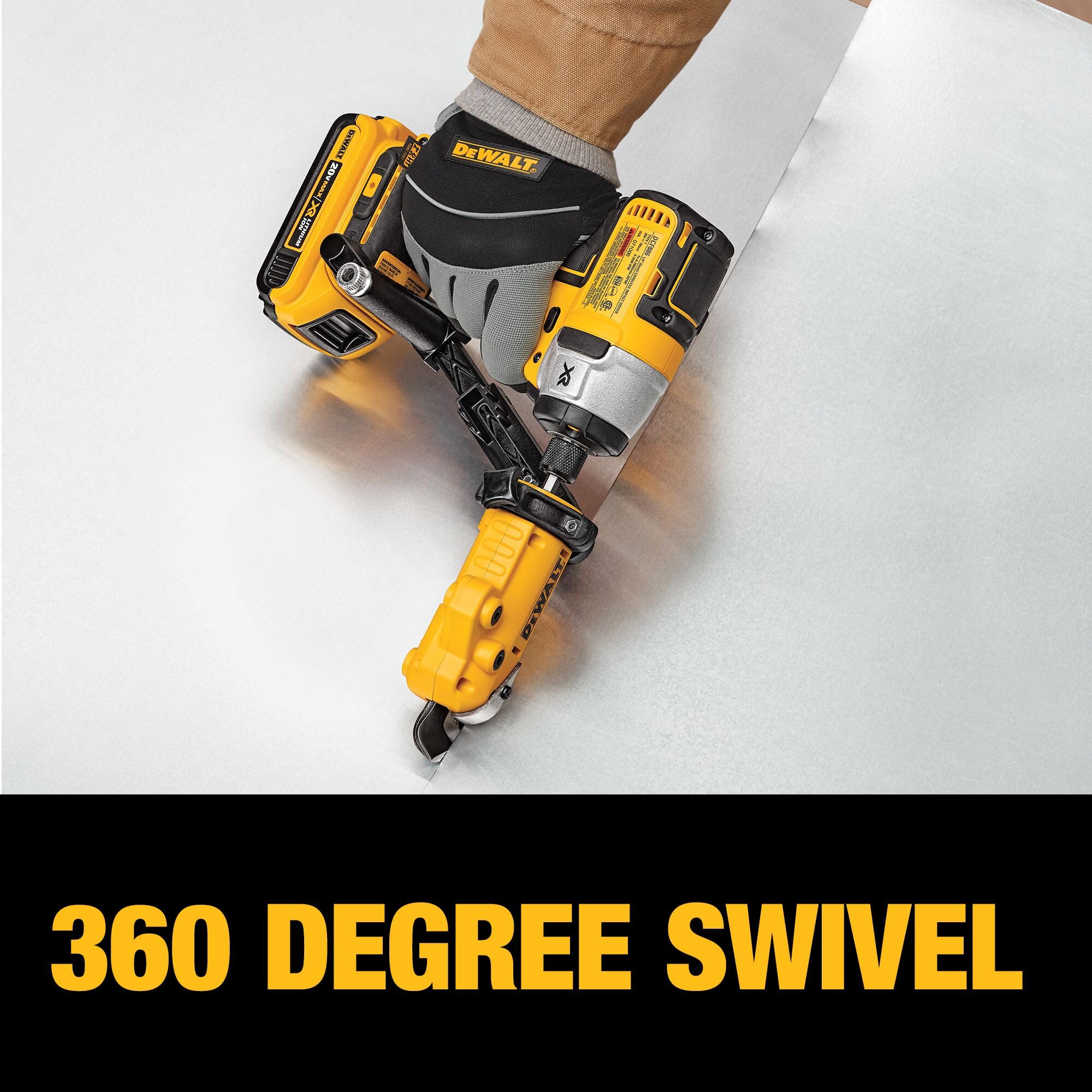 DEWALT en entorno de obra ilustrando uso profesional y rapidez