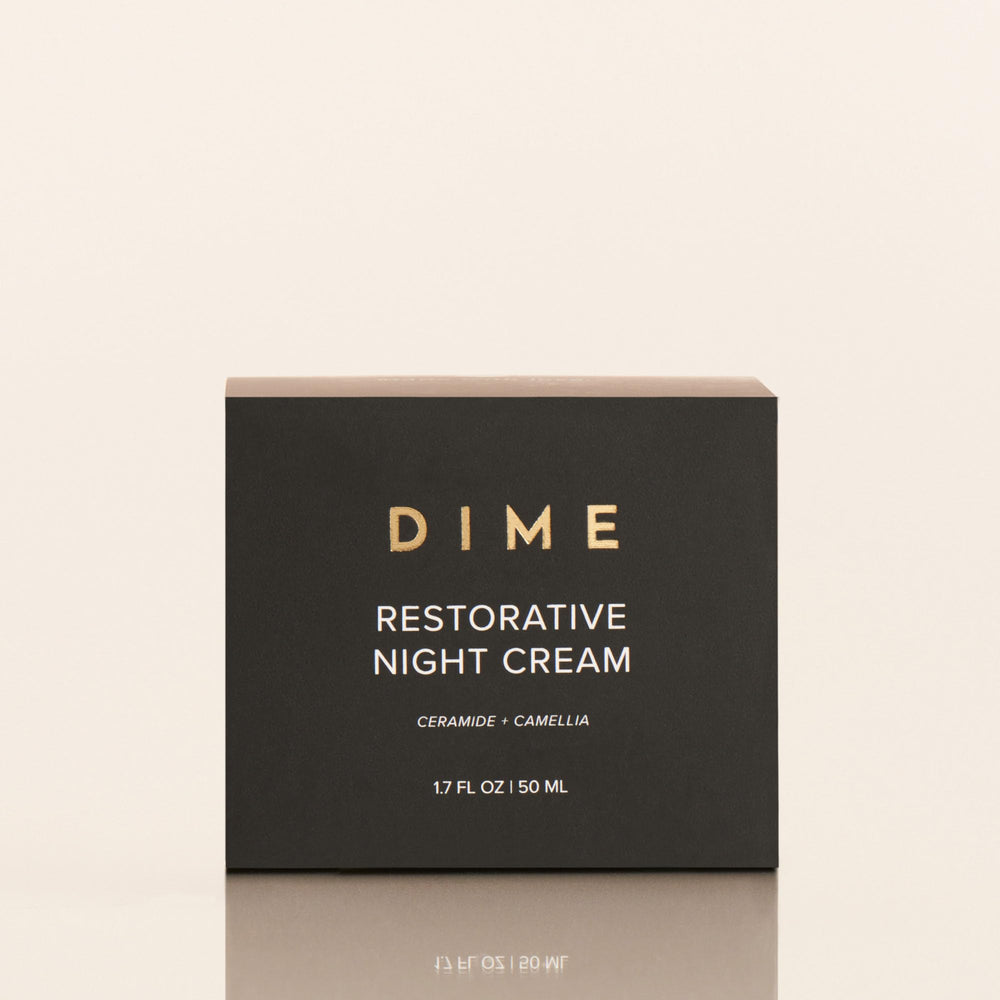 DIME crema en mesita de noche ambientada en dormitorio, rutina nocturna relajante