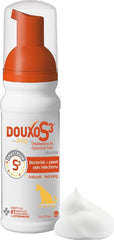 Douxo S3 envase frontal mostrando producto y beneficio antiséptico