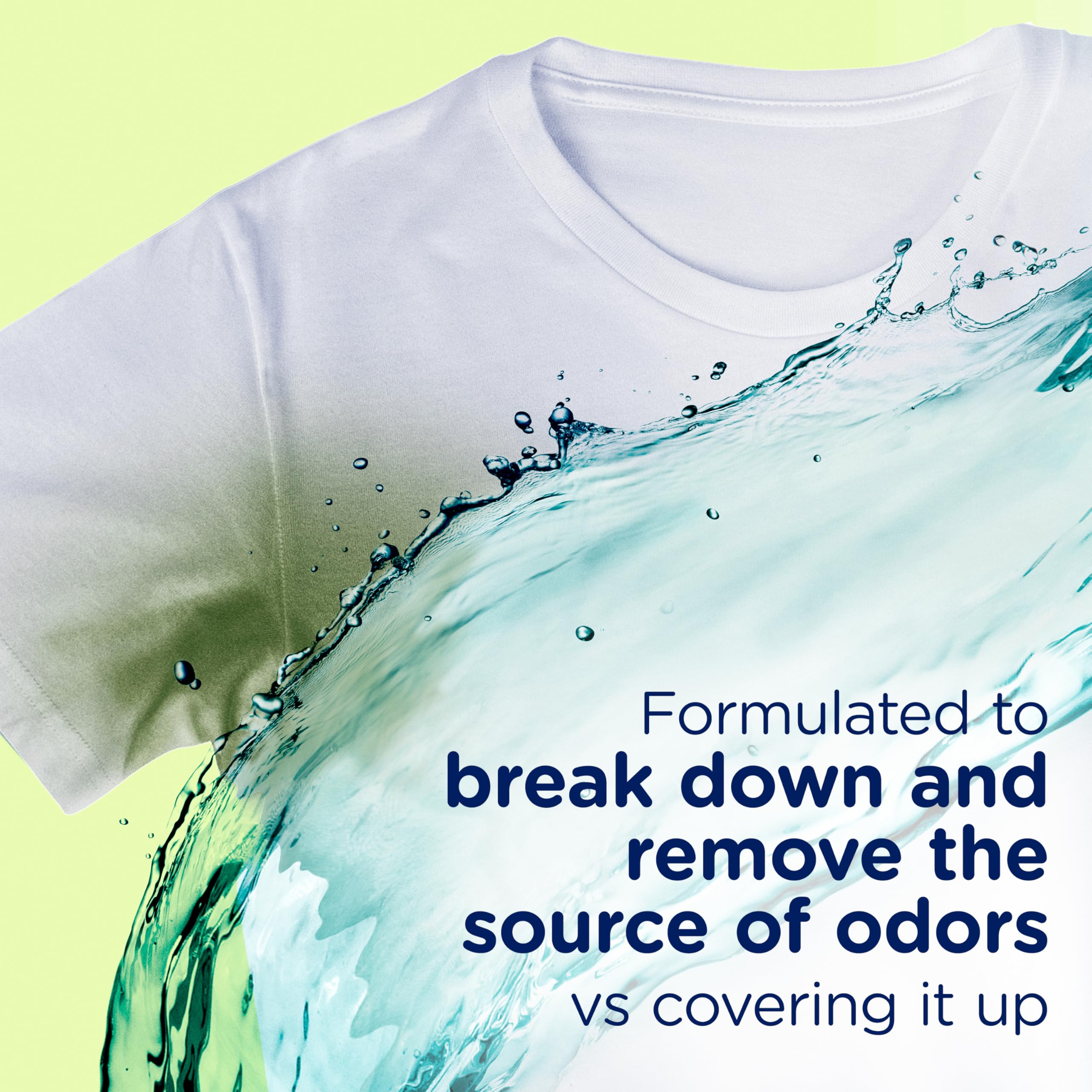 Downy líquido en mano demostrando textura y fácil mezcla