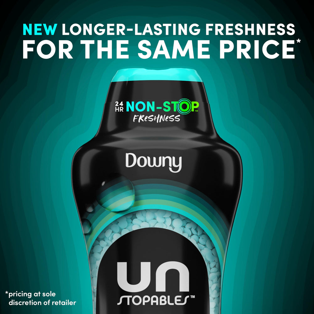 Etiqueta Downy Unstopables con información de uso y ventaja desodorizante