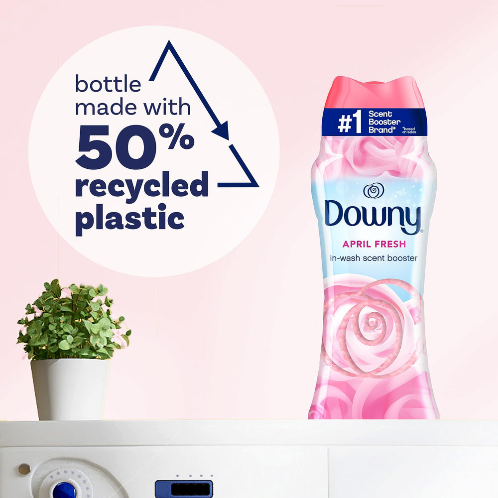 Perlas aromáticas Downy en rutina de lavado aportando fragancia duradera