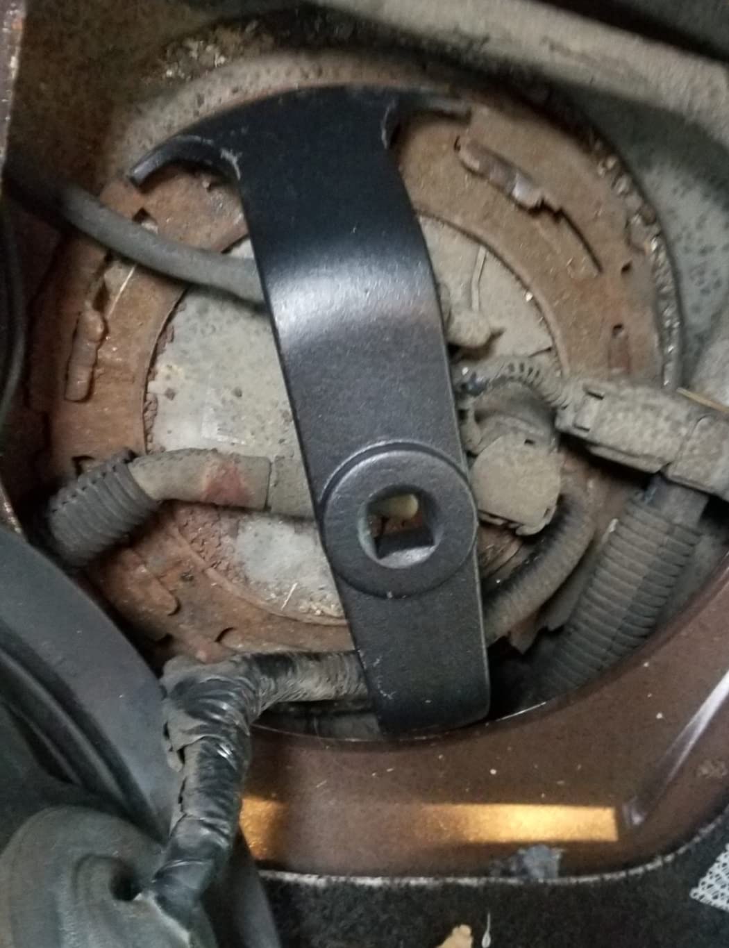 DPTOOL herramienta en uso retirando anillo, ahorro de tiempo y seguridad