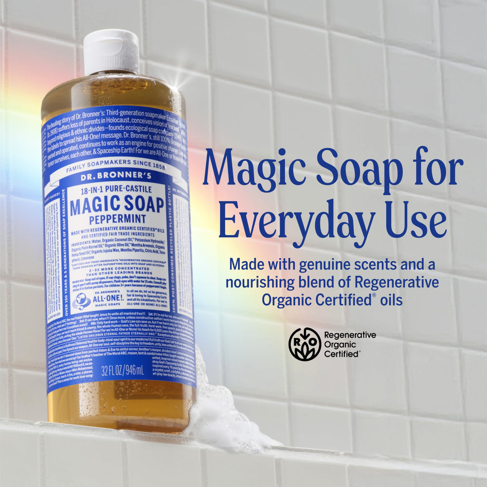 Dr. Bronner's etiqueta con ingredientes orgánicos y certificaciones visibles