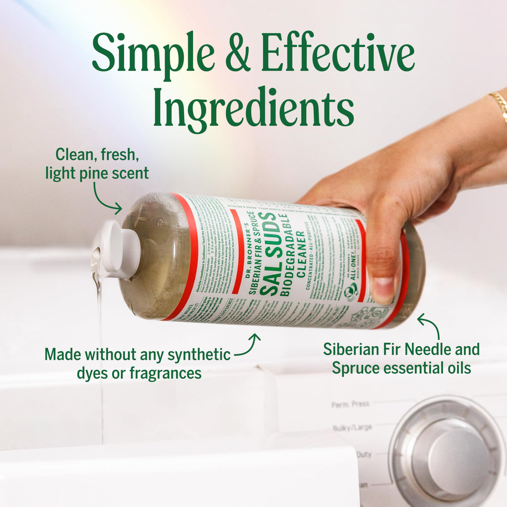 Dr. Bronner's espuma y textura del limpiador demostrando poder limpiador
