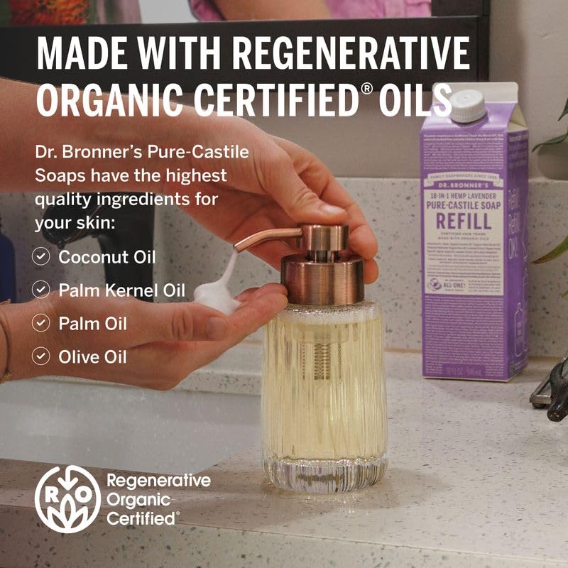 Dr. Bronner's espuma espesa detalle que muestra limpieza efectiva sin químicos