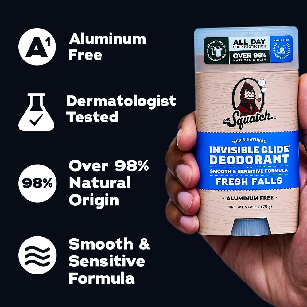Dr. Squatch comparación de tamaño en mano para visualizar 2.65 oz y portabilidad