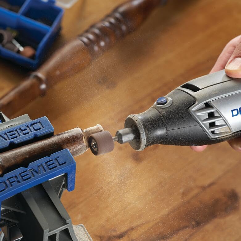 Dremel mandril EZ Lock y EZ Twist en mano para cambios acelerados