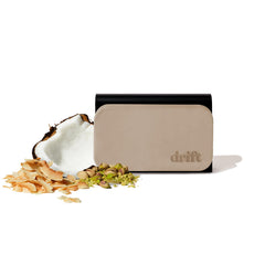 drift ambientador frontal con clip metálico mostrando diseño elegante y fijación segura