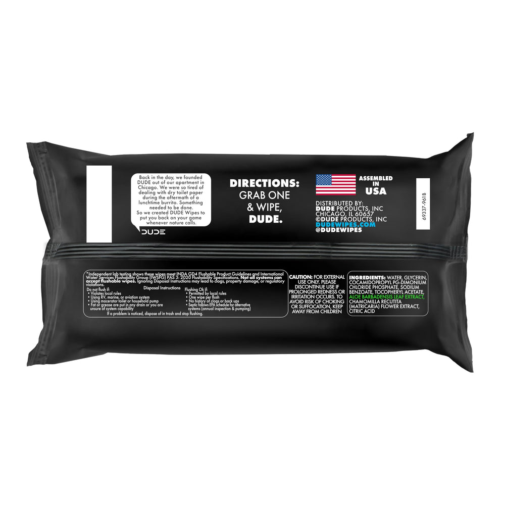 DUDE Wipes en ambiente de baño mostrando conveniencia y discreción