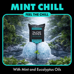 DUDE Wipes en camping demostrando higiene práctica al aire libre