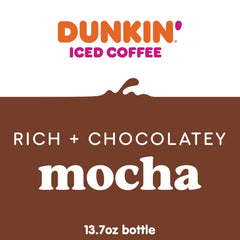 Dunkin' textura al verter café mocha sobre hielo, aspecto cremoso y refrescante