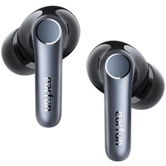 EarFun Air Pro 4 frontal con estuche abierto mostrando diseño y comodidad