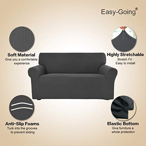 Easy-Going funda en uso en sala con familia, fácil de limpiar