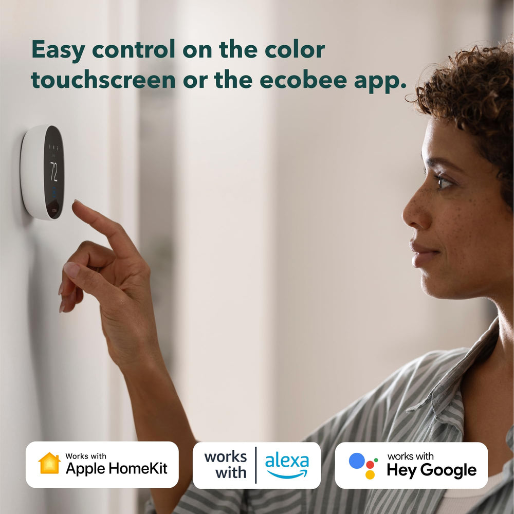 ecobee termostato instalado en pared en sala para estilo y ahorro