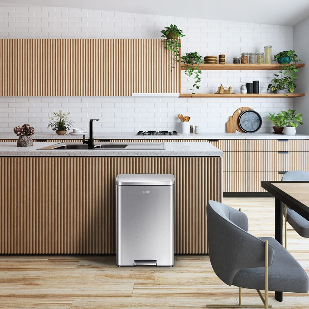 EKO Madison comparado en una cocina para ver escala y capacidad de 50 L