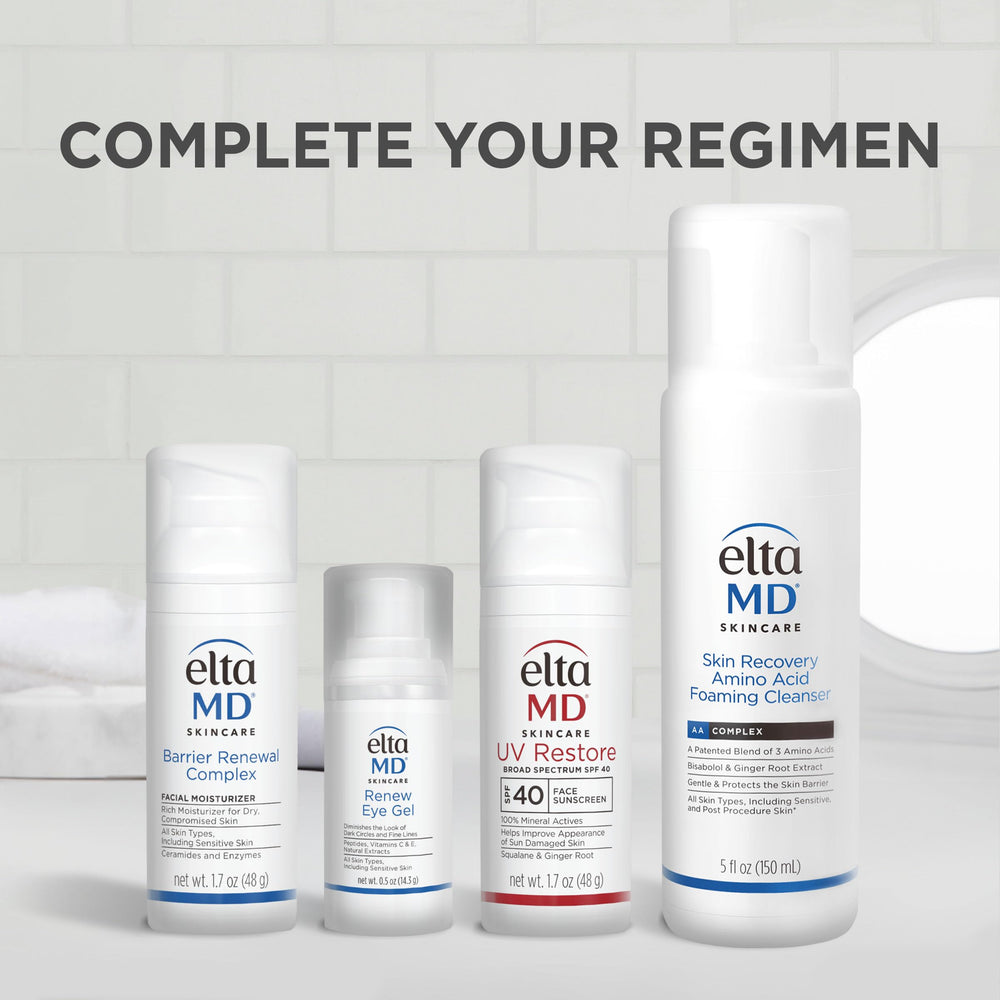 EltaMD producto en baño moderno transmitiendo uso diario y rutina eficaz