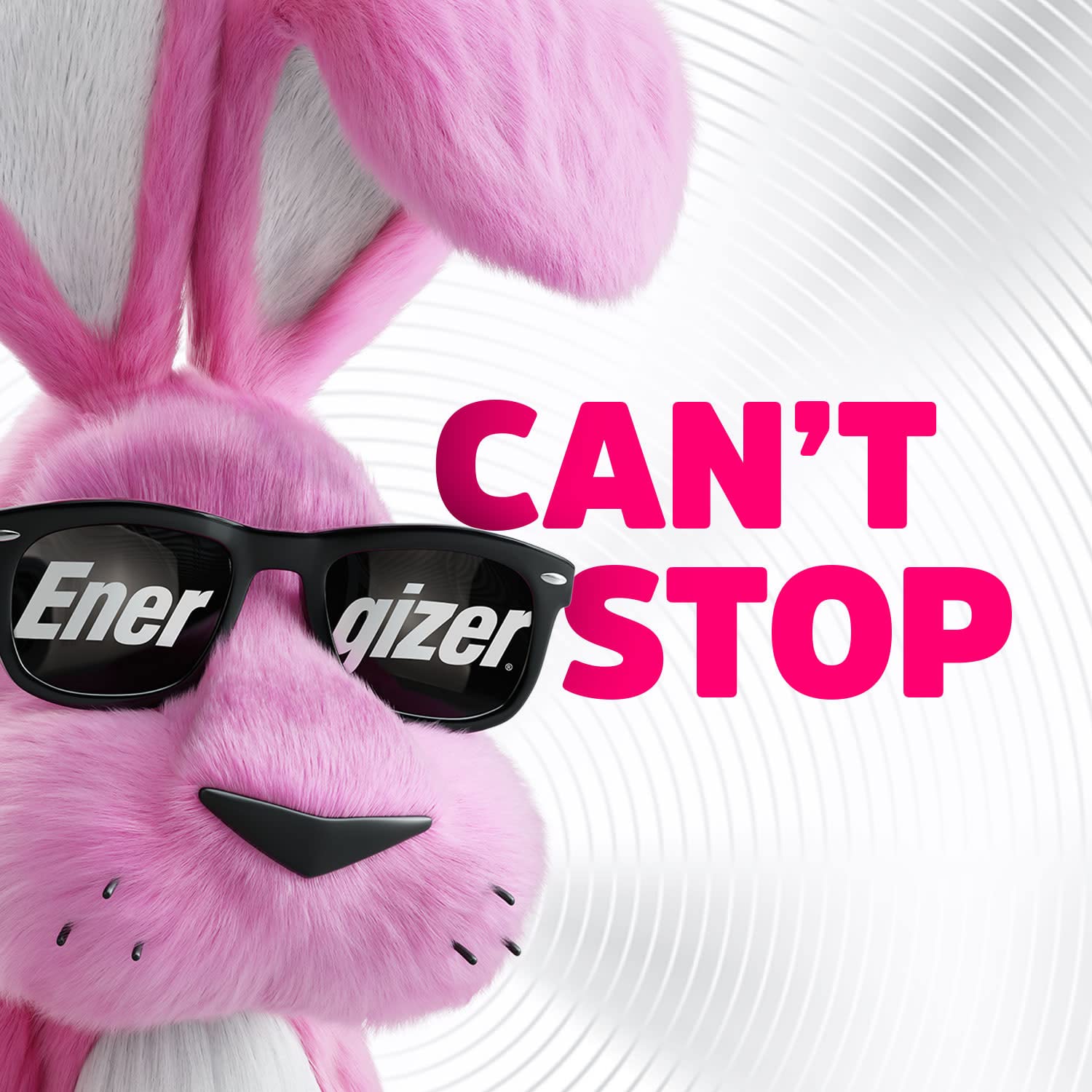 Energizer etiqueta de la pila 9V mostrando la marca y duración en estantería