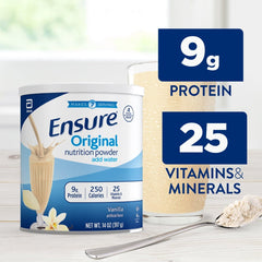 Vaso con batido Ensure vainilla listo para beber aporta energía práctica