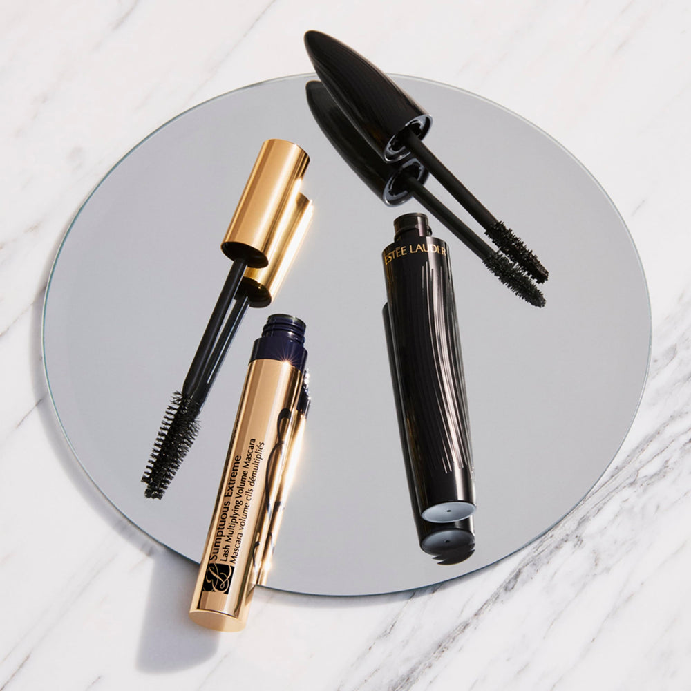Estée Lauder comparación de tamaño viaje frente a producto estándar para viajar