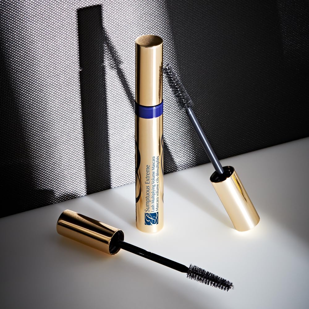 Estée Lauder aplicación en pestañas mostrando lift y mayor grosor