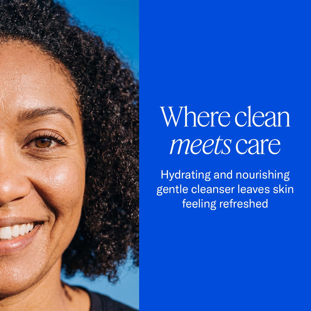 EYEECO foam texture on hand illustrating mild lather and gentle cleansing benefit