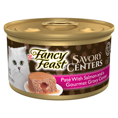 Fancy Feast lata frontal con etiqueta de salmón mostrando tamaño de 85 g y atractivo gourmet