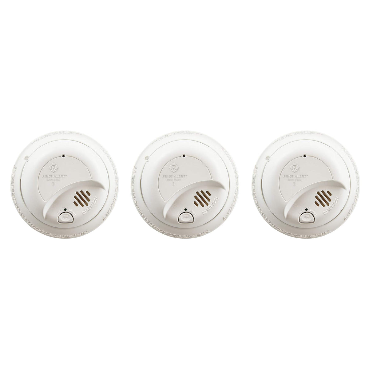 First Alert detector 9120B vista frontal del pack de 3 mostrando diseño y montaje fácil