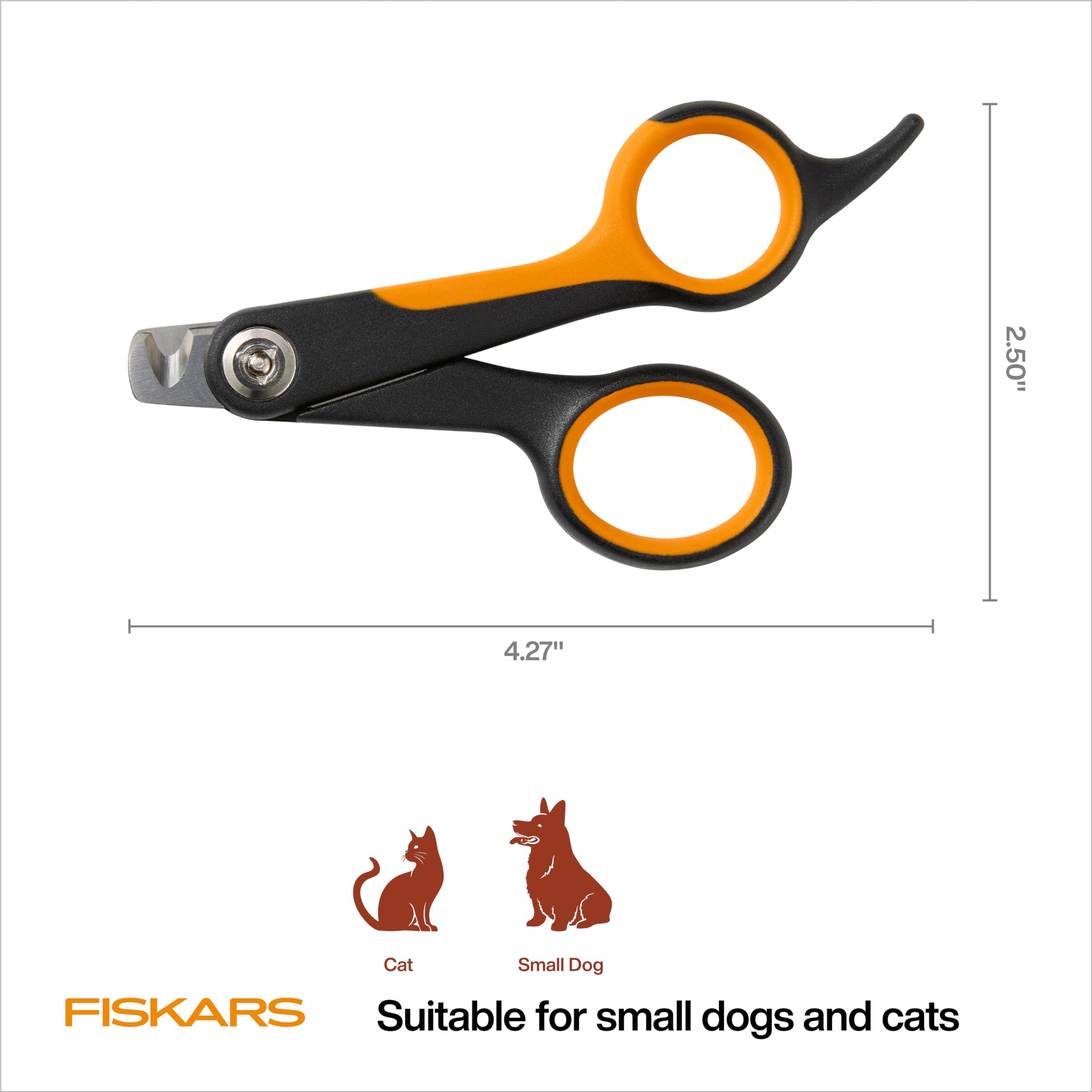Fiskars comparación de tamaño con mano para apreciar ergonomía compacta