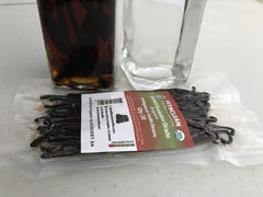 Botella casera con extracto usando vainas FITNCLEAN VANILLA para sabor intenso